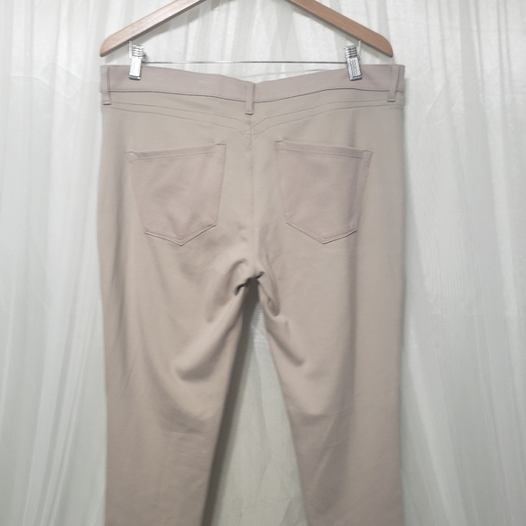 Yummie NWT Sz XL Dena Skimmer Ponte Pant Taupe - Picture 6 of 12